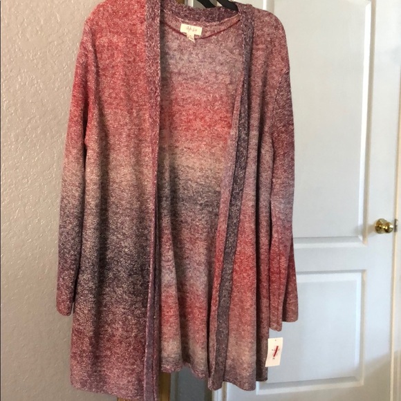 Sweater - Picture 1 of 4